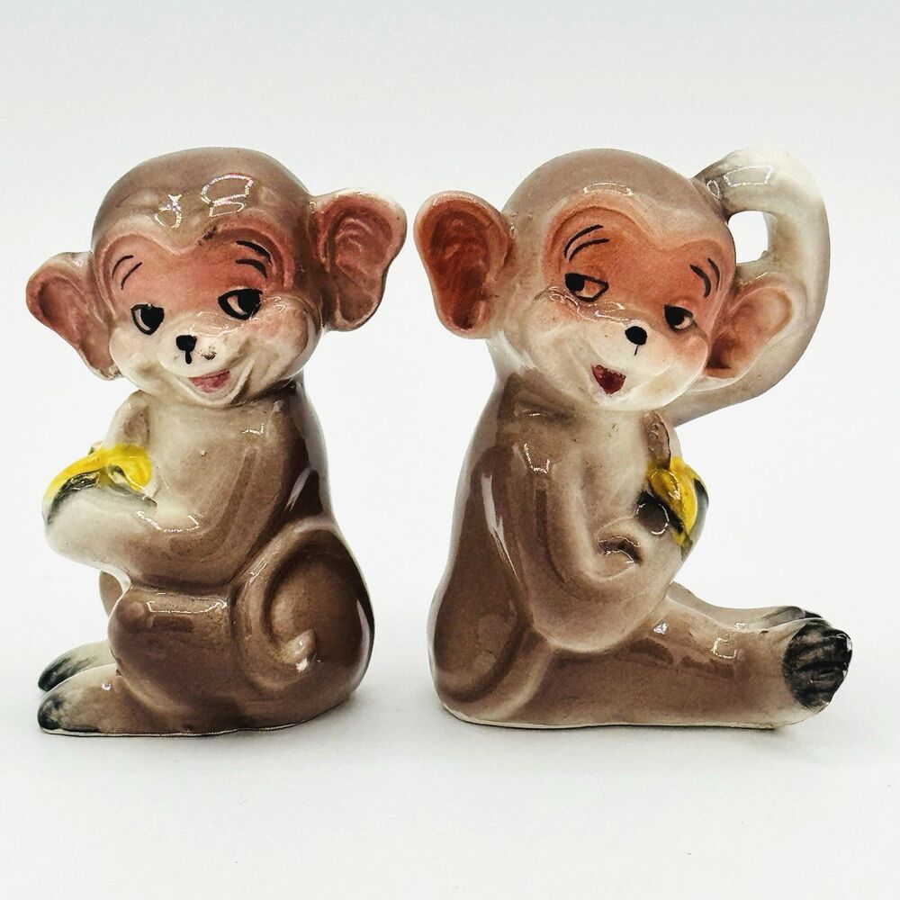 Monkeys Eating Bananas Anthropomorphic MCM Ceramic Salt Pepper Shakers 1950